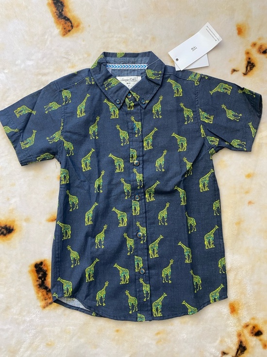 Sovereign Code Other - 🦒 NWT Sovereign Code Short Sleeve Button Down Giraffe Print Shirt, Boys 7